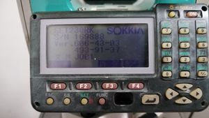 סט תחנה טוטלית משומשת דגם SET230RK IM52 ללא פריזמה, זולה במיוחד, מכשיר מדידה SETUSED, עמידות למים IP55, הגדלה פי 30 - Product Image 2