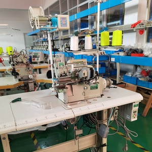 จักรเย็บผ้าโอเวอร์ล็อคอัตโนมัติ RONMACK รุ่น RM-NS-4UTQS-18K+38UT พร้อมระบบป้อนและตัดเทปยางยืดอัตโนมัติ - Product Image 4