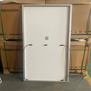 แผงโซลาร์เซลล์แบบโมโนคริสตัลไลน์ Jinko 440W 445W ขนาด 182 มม. x 182 มม. เทคโนโลยี PERC สำหรับระบบเชื่อมต่อกับกริดบ้าน - Product Image 1