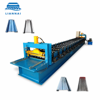 Machine de formage à froid de lames de volet roulant Lian Nai, équipement de formage de lames de volet enroulable, équipement de formage à froid de panneaux de porte ISO