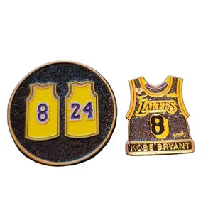 Üretim yüksek kaliteli Los Angeles Lakers Metal rozeti Kobe Bryant Glitter yumuşak emaye yaka Metal Pin anıt Pin hayır minimum