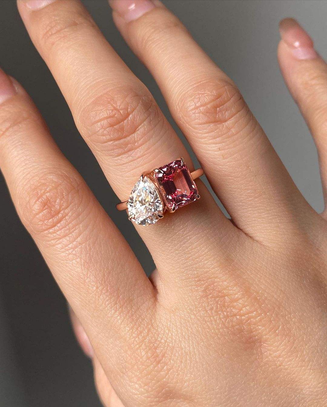 สีเหลืองทอง