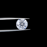 Yeni Premium Model Yuvarlak Brilyant Kesim Beyaz DEF/GH Renk VVS-VS Berraklık 5.5 karat Ağırlık 11.5 mm Mozanit Taşı