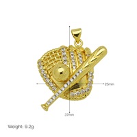 Pendentif breloque sportif de football P292 en laiton plaqué or 18 carats, émail et cristal, design ballon de football, chaussure et trophée, pour la création de bijoux et de colliers DIY