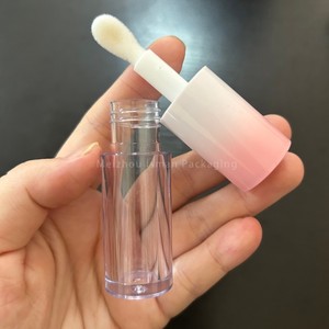 ISMAN ขายส่งหลอดลิปกลอสสีไล่ระดับขนาด 4 มล. 6 มล. แบบใหม่ ขวดคอนซีลเลอร์ทรงกลมแบบเปล่า พร้อมแปรงขนาดใหญ่ รับทำโลโก้ตามสั่ง - Product Image 3