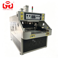 Presse à chaud industrielle à table coulissante automatique pour le gaufrage et le thermoformage des empeignes de chaussures de sport
