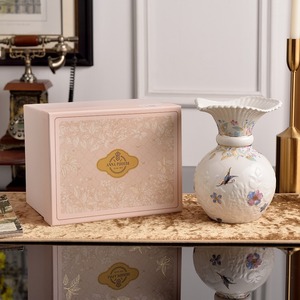 Vase de table et de sol moderne en céramique et porcelaine, écologique, avec simulation de citron et de fraise, blanc, pour la décoration de la maison et des hôtels - Product Image 3
