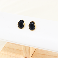 Vente en gros directe d'usine, boucles d'oreilles en acier inoxydable plaqué or 14K PVD, coquille noire, bijoux tendance, cadeau pour femmes, hypoallergéniques