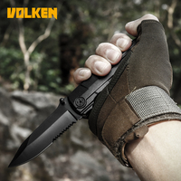 Multitool avec pince à ressort et couteau pliant