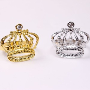 Anillos de Servilleta con Forma de Corona de Metal Dorado para Recuerdos de Boda Personalizados al por Mayor, Decoración de Mesa, Anillo de Servilleta de Corona Plateada de Aleación de Zinc - Product Image 2