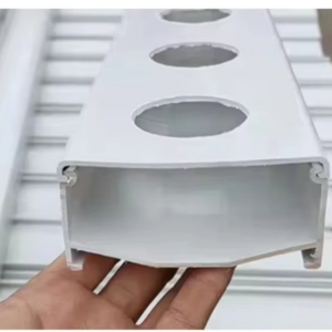 מערכת מדפים הידרופונית מסחרית NFT בעלת 10 קומות עם תעלות ניקוז משולבות - Product Image 5