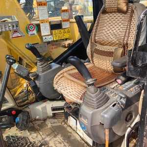 Excavadora Cat313c Usada de Alta Calidad, Buen Estado, Motor Japonés, Incluye Bomba, Motor, PLC, Maquinaria de Construcción de Segunda Mano - Product Image 6