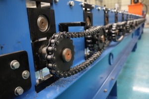 Máquina Formadora de Tejas Metálicas Duraderas, Máquina Prensadora de Paneles de Acero Galvanizado para Techos, Máquina Formadora de Rollos de Una Sola Capa. - Product Image 4