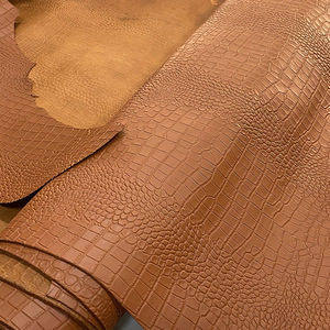 Cuir de vachette première couche <span class=keywords><strong>jaune</strong></span> gaufré motif <span class=keywords><strong>crocodile</strong></span> anti-boulochage 1,8 mm pour bagages, carnets et projets DIY faits main - Product Image 2