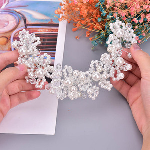 À la mode en plastique strass cristal chaîne de <span class=keywords><strong>cheveux</strong></span> <span class=keywords><strong>mariage</strong></span> casque accessoire de fête pour mariée perle chapeaux bandeau élégant - Product Image 3