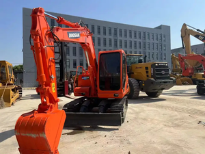 Excavadora de cadenas usada Doosan DH80-7 de alta calidad, modelo 2011, máquina hidráulica de servicio pesado para negocio de alquiler - Product Image 4