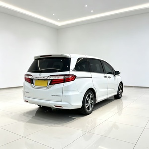 Honda Odyssey Blanca 2015, 110.000 KM, 2.4L CVT MPV, Versión Premium Facelift, 7 Plazas, Familiar, Bien Mantenida, Lista para Exportación - Product Image 3