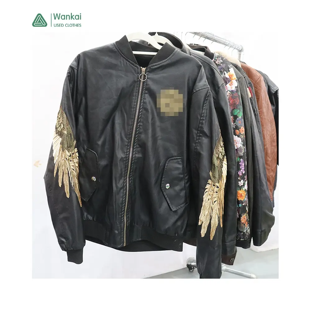 CwanCkai शीर्ष एक ब्रांडेड नई रंगारंग इस्तेमाल किया कपड़े पुरुषों की चमड़ा जैकेट, फैशन Ukay Ukay गांठें का इस्तेमाल किया चमड़े की जैकेट पुरुषों निचले स्तर