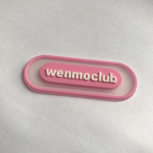 Tùy chỉnh <span class=keywords><strong>3D</strong></span> mềm <span class=keywords><strong>PVC</strong></span> <span class=keywords><strong>Logo</strong></span> vá cho quần áo <span class=keywords><strong>PVC</strong></span> cao su mềm patchs cho hat - Product Image 4