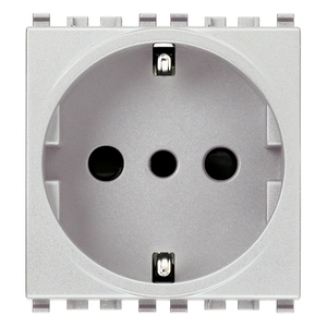 เต้ารับไฟฟ้าแบบ 2 ขา + ดิน 16A รุ่น P30 ขนาด 5.1x4.3x5.3 ซม. สำหรับติดตั้งบนผนัง - Product Image 1