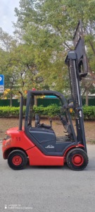 Montacargas Diésel Linde de Alto Rendimiento de 2.5t, Mástil de Dos Etapas, Tracción 4x4, Neumáticos Sólidos/Neumáticos, Usado en Construcción en Alemania - Product Image 2