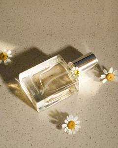 Nuevo <span class=keywords><strong>perfume</strong></span> mejor mezclado al por mayor spray para el cabello <span class=keywords><strong>perfume</strong></span> japonés usa Rosa Oud <span class=keywords><strong>santal</strong></span> <span class=keywords><strong>hombre</strong></span> <span class=keywords><strong>perfume</strong></span> <span class=keywords><strong>33</strong></span> - Product Image 5