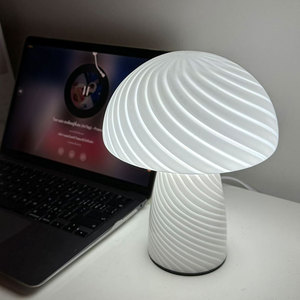 E-shuo Lampe de table en verre bonbon alpin moderne et créative avec batterie pour la décoration de la maison - Product Image 4