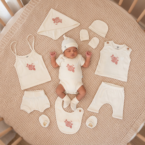 Ensemble de vêtements unisexe 4 pièces 100 % coton respirant pour l'été, adorable, comprenant un body, un short, un haut à nouer et un ensemble short et haut Langot, design Hara - Product Image 1