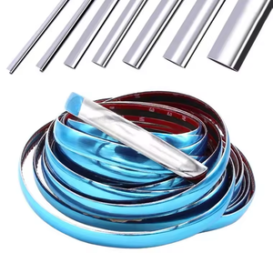 <span class=keywords><strong>Protector</strong></span> de <span class=keywords><strong>borde</strong></span> de <span class=keywords><strong>puerta</strong></span> de coche para decoración de parachoques de ventana, moldura de estilo de carrocería de coche, embellecedor cromado plateado, embellecedor de decoración de PVC Flexible - Product Image 4