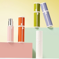 Botella de Perfume Color Caramelo, Botella de Perfume Recargable, Portátil, de Lujo, Capacidad de 5 ml, Boquilla de Pulverización Fina, Fácil de Rellenar, Diseño Compacto
