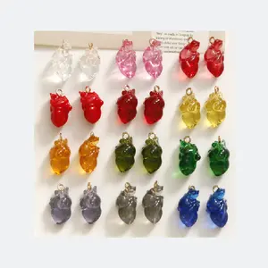 Wholesale 19mm Human Heart Shape Acrylic Charms Heart Beads Acrylic Material