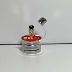 Logo-Becs gaufrés pour la distribution de liquide spécial - Product Image 1