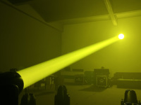 Luz de escenario LED Polarlights de 250W, luz móvil Sharpy, luz móvil de haz para conciertos, clubes, eventos y alquiler.