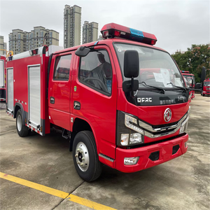 Vente directe usine : Camion de lutte contre l'incendie Dongfeng 4x2 avec petit réservoir d'eau de 3000L et pompe à eau pour usage urbain - Product Image 1