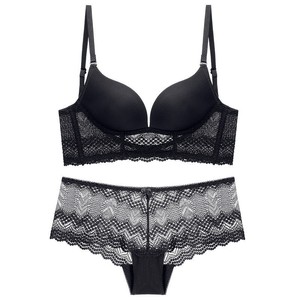 ชุดชั้นในไร้สายแบบใหม่ทรงตัวยู พร้อมกางเกงในเซ็กซี่ สีพื้น ชุดบราและกางเกงในสำหรับผู้หญิง - Product Image 4