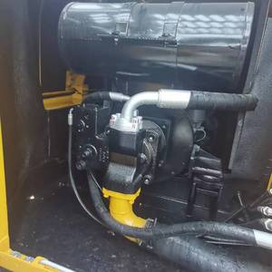 Excavatrices sur chenilles Sany SY95C d'occasion en stock, conception originale, prix bas, excavatrice japonaise d'occasion - Product Image 4