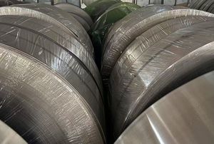 Bobina/Lámina de Acero Laminado en Caliente de Grado A36 de 1.2 mm, 1.5 mm a 12 mm, Suave, HRC, Negro, de Carbono - Product Image 4