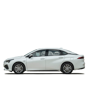 AION S 2023 Dazzle 580 55.5kWh Li-FePO4 Chine 4 portes 5 places Berline électrique compacte - Product Image 4