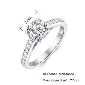 महिलाओं के लिए कस्टम क्लासिक सफेद सगाई की अंगूठी D-VVS मोसानाइट स्टोन रोडियम प्लेटेड - Product Image 3
