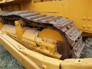 รถดันดินมือสอง Komatsu D155A ราคาถูก พร้อมริปเปอร์ สำหรับงานก่อสร้างและเหมืองแร่ มีสินค้าในสต็อก ขายที่เซี่ยงไฮ้ - Product Image 4