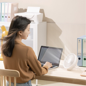 พัดลมเพดานพลาสติกขนาดเล็กชาร์จไฟได้สำหรับตั้งโต๊ะ USB 4สปีดชาร์จได้กลางแจ้งและในร่ม - Product Image 3