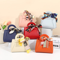 Sacs cadeaux en cuir rose pour mariage, Noël et fête de rentrée scolaire, mini sacs à main avec ruban pour emballage de bonbons