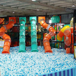 Estuches Pokiddo 2000-3000 m² Familia Parque infantil interior Niños y adultos Centro deportivo Trampolines Parques - Product Image 1