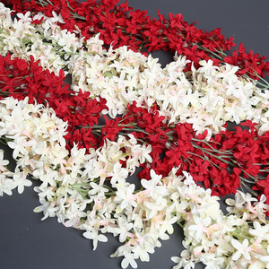 Guirlandes artificielles de lilas Shibashiba 170 cm, fleurs en soie, décoration de plafond de mariage, décoration murale - Product Image 4
