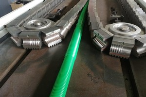 Giá Nhà Sản Xuất Dây Chuyền Sản Xuất Ống Lượn Sóng Tường Đơn Bằng Nhựa PVC PP PE - Product Image 4