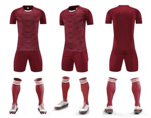 Nouveau maillot de compétition d'achat de groupe de vêtements de football de football respirant à séchage rapide avec impression en gros d'usine pour l'entraînement - Product Image 5