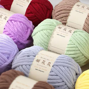 Fil <span class=keywords><strong>chenille</strong></span> épais en polyester de 1 cm de large, 250g, en gros, pour tricot à la main, approvisionnement direct usine, en stock - Product Image 3