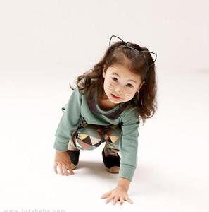 Venta al por Mayor de Ropa para Niños, Conjunto de 2 Piezas, Camiseta Informal de Manga Larga con Pantalones, Trajes para Niñas de China - Product Image 6