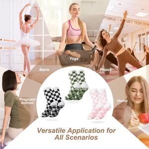 Chaussettes de Pilates personnalisées à faible MOQ, chaussettes de yoga antidérapantes et lavables avec logo - Product Image 2