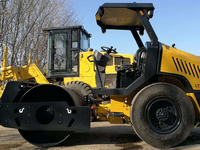 Matériel de construction d'infrastructure de petite taille fiable, mini-compacteur vibrant LTS204H de 3,5 tonnes pour le compactage sur site